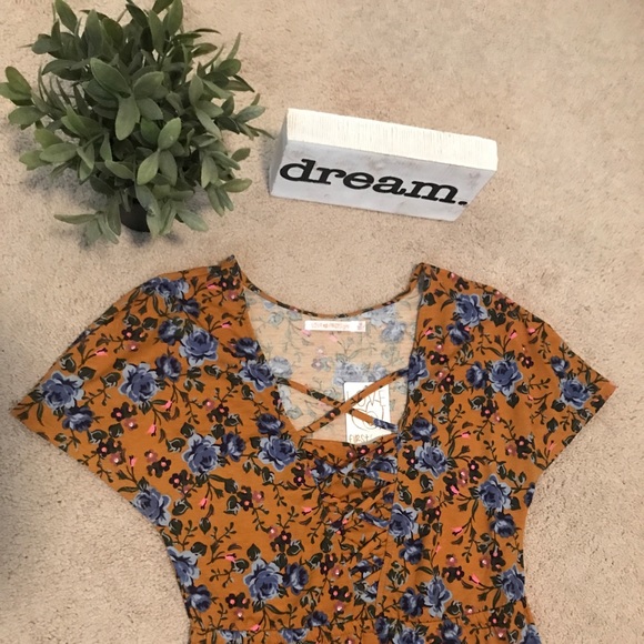 Floral Romper - Picture 7 of 8